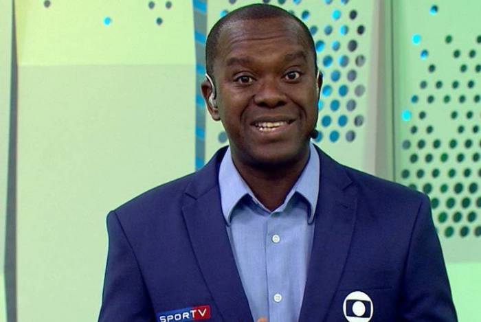 Comentarista da Globo é chamado de 'macaco' na Web após opinião em jogo do Fluminense