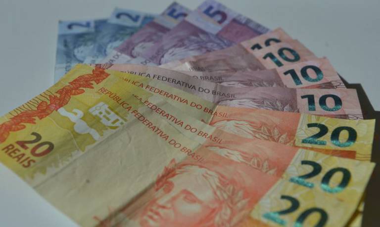 Trabalhadores nascidos em dezembro recebem nesta segunda-feira crédito do FGTS
