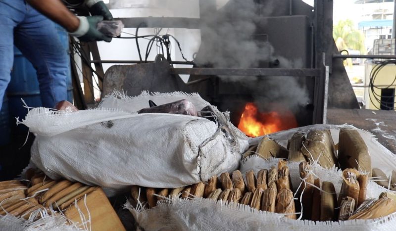 Mais de uma tonelada de droga são incineradas, em Manaus
