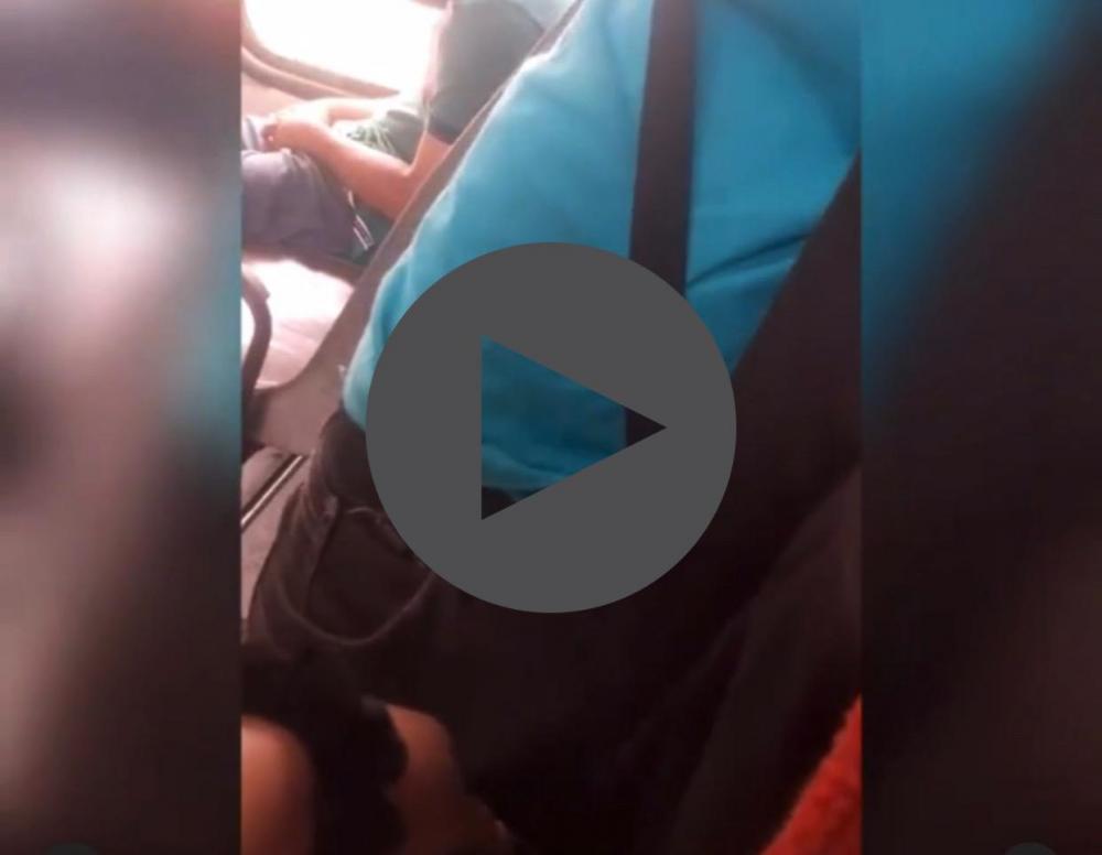 Mulher é assediada dentro de ônibus em Manaus e usa arma de choque para se defender; vídeo