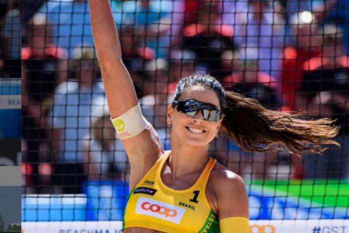 Caso Carol Solberg: atleta foi apenas advertida pelo STJD por gritar 'Fora, Bolsonaro'