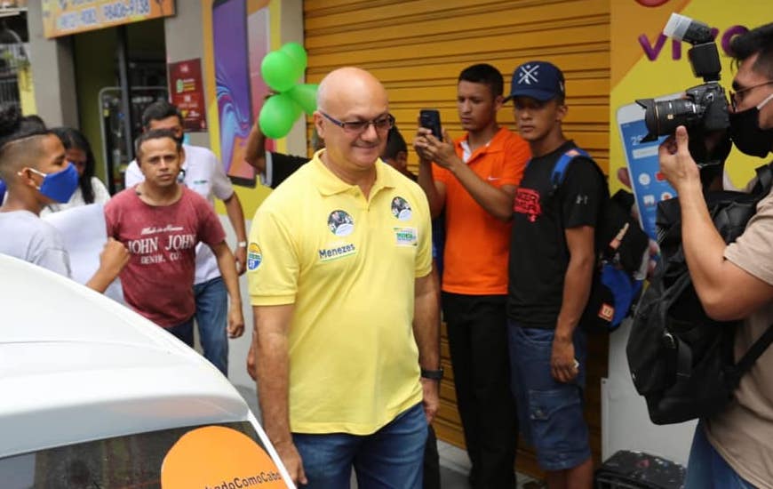 Justiça manda Menezes retirar propaganda eleitoral irregular