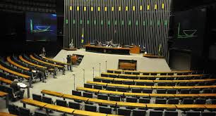 Deputados aprovam PL que proíbe reajuste da tarifa de energia no Amazonas