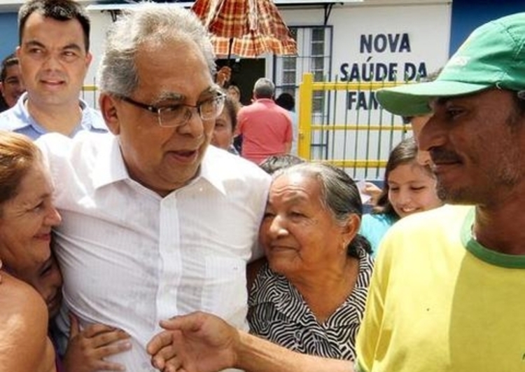 Amazonino garante auxílio emergencial de R$ 300 a partir de janeiro