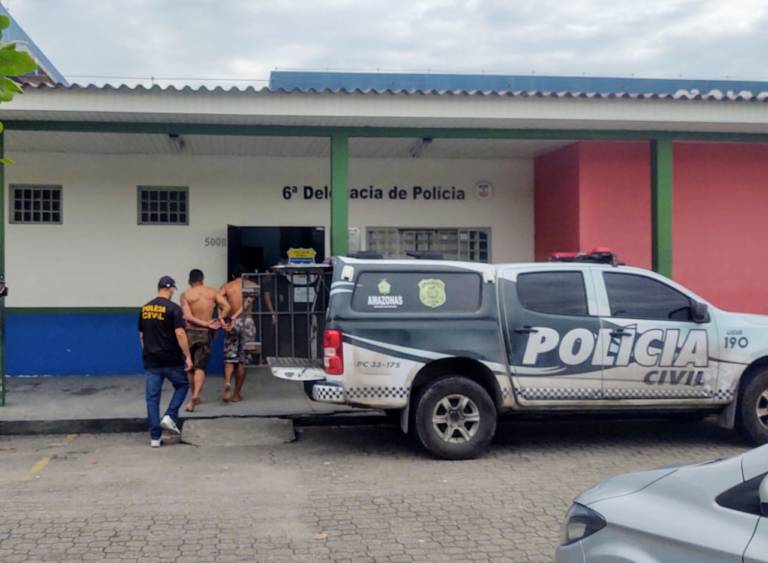 Dupla é presa com pacote de oxi na Cidade Nova 1