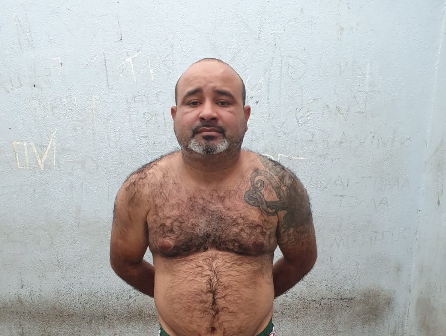 Foragido da Justiça, 'Magrelinho' é preso com arma em Manaus