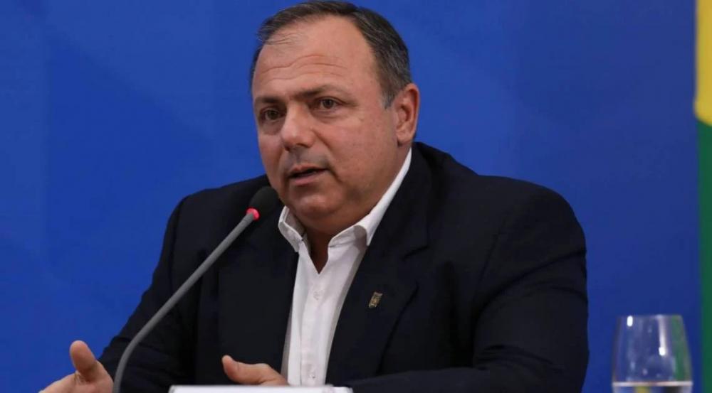 'Vacinação vai começar no dia D e na hora H', despista Pazuello