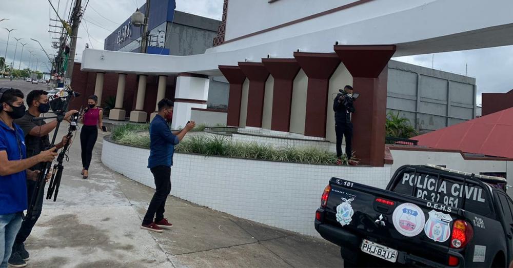 Acompanhado de adolescentes, jovem é achado morto em motel de Manaus