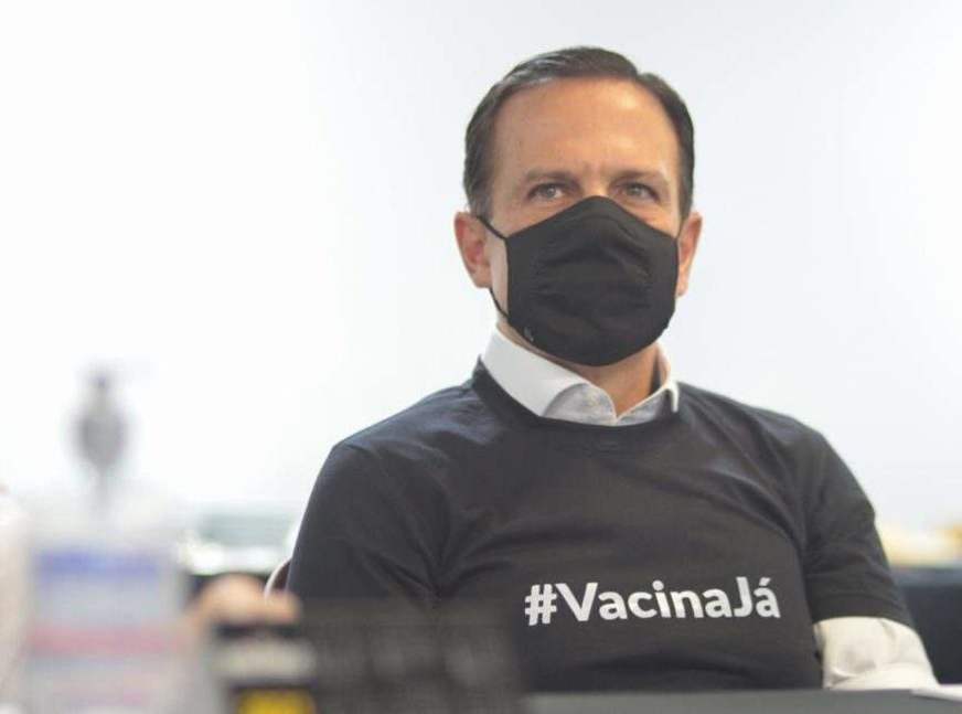 Dória anuncia envio de 50 mil doses da vacina para médicos do AM por conta própria