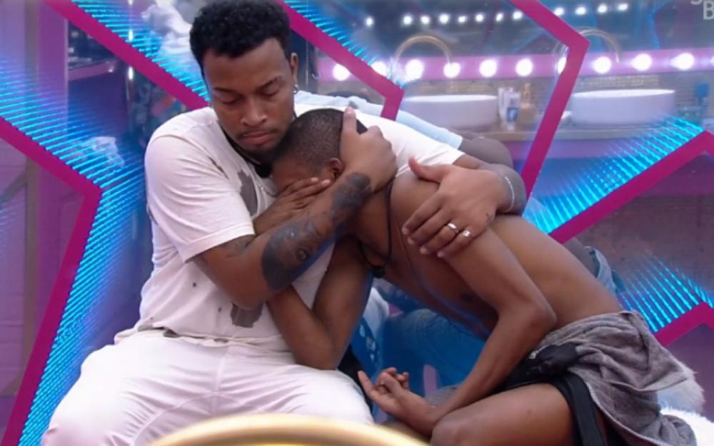Após briga com Kerline, Lucas fica aos prantos no 'BBB 21'