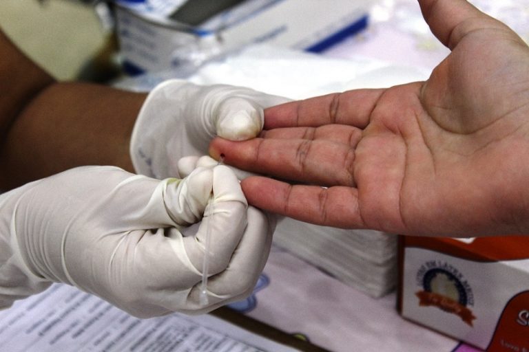 Estudo busca voluntários para testes de vacina contra HIV no Brasil