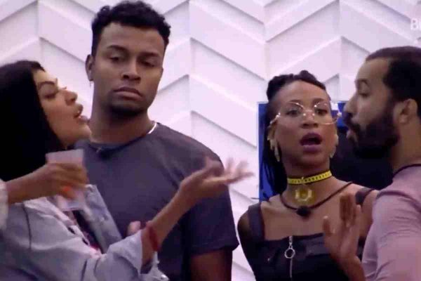 BBB21: Pocah perde 85 mil seguidores após brigar com Gilberto