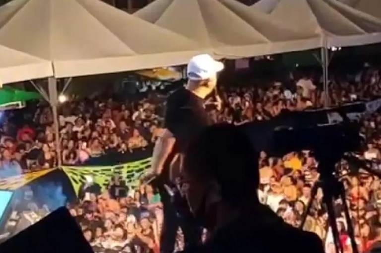 Cantor Belo é preso por fazer show com aglomeração de pessoas no RJ