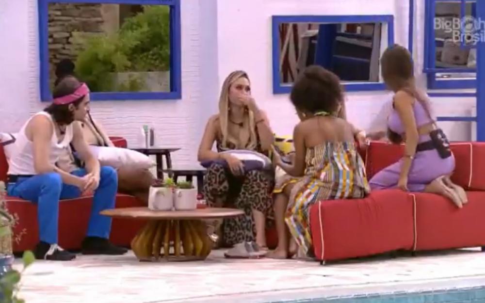 Sarah diz que deixou de seguir Bolsonaro antes de entrar no 'BBB 21'
