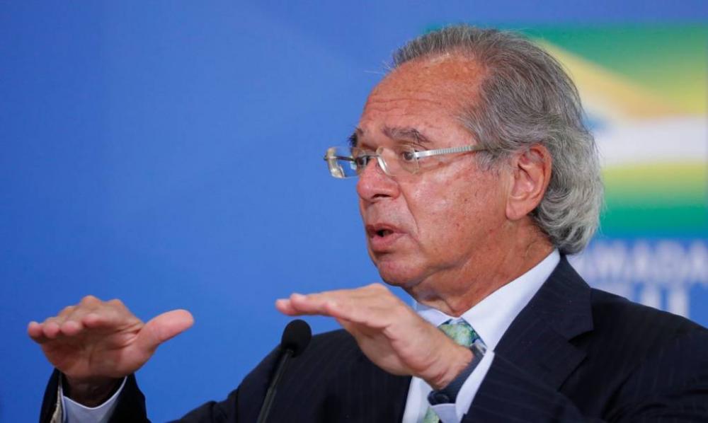 Economia brasileira está decolando novamente, afirma Paulo Guedes