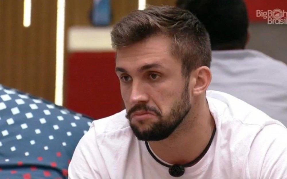 'BBB 21': Arthur analisa o jogo de Viih Tube: 'É uma cobrinha'