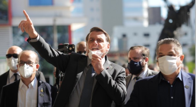 Bolsonaro diz que espera do STF liminar que permite igrejas abertas