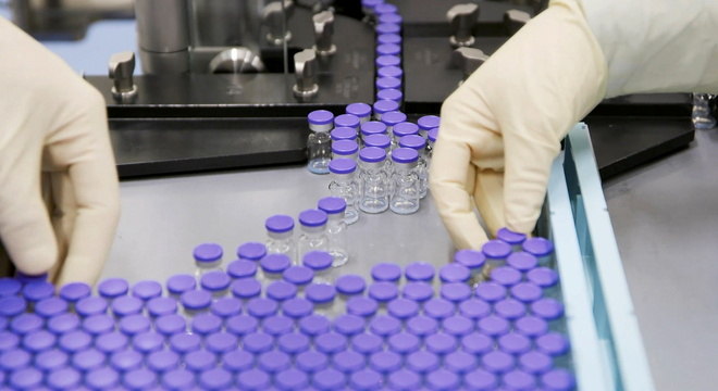 Brasil receberá 800 mil doses da vacina da Pfizer em junho de 2021