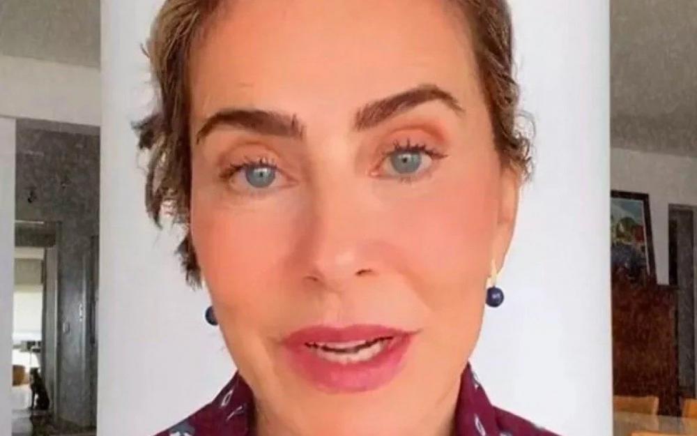 Maitê Proença detona Bolsonaro: 'Homem doente, insensível e maldoso'