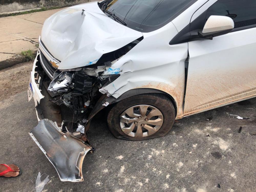Motorista fica ferida após colisão na Ponte do Rio Negro, em Manaus