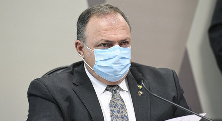 Eduardo Pazuello é nomeado como secretário da Presidência