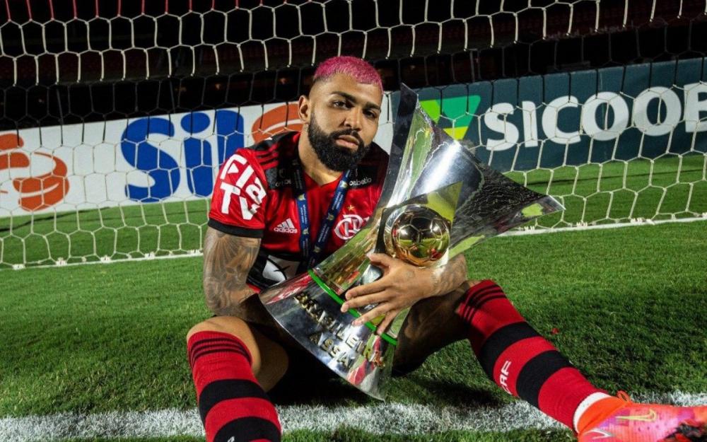 Adriano Imperador diz que Gabigol tem vaga no Flamengo de todos os tempos: 'Goleador nato'