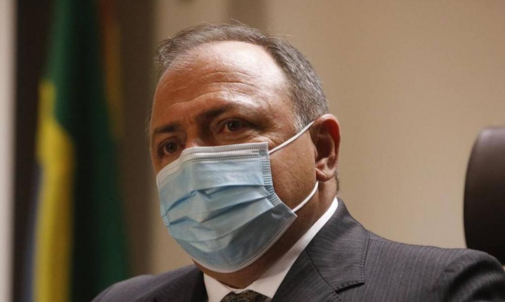 Ministério paralelo orientou Pazuello sobre crise de oxigênio em Manaus