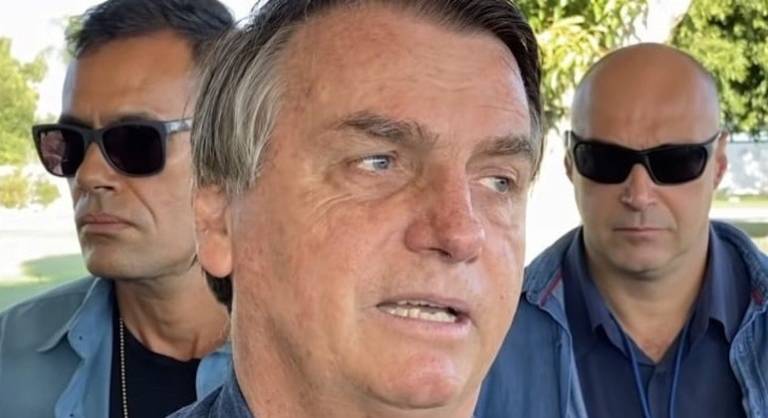 Bolsonaro diz que TCU põe em dúvida 50% das mortes por Covid /