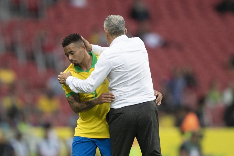 Gabriel Jesus está fora da final da Copa América entre Brasil e Argentina