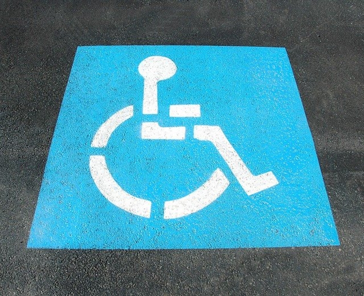 Caixa anuncia concurso com vagas apenas para pessoas com deficiência