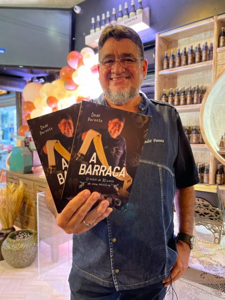Chef Dedé Parente lança livro em comemoração aos 30 anos da Cachaçaria do Dedé