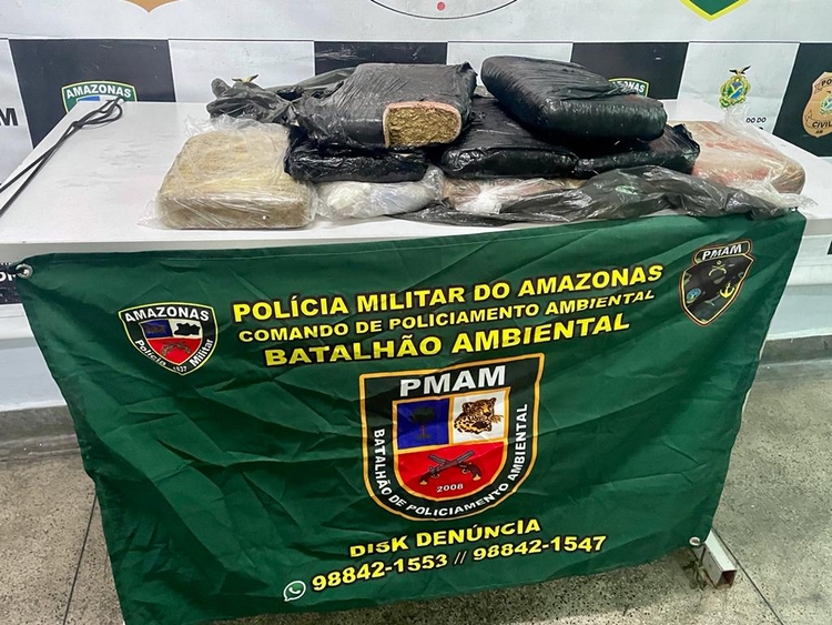 Polícia apreende 10kg de drogas escondidas em caixa de isopor 