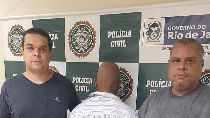 Polícia prende vizinho suspeito de matar e abusar sexualmente de jovem