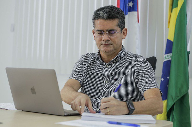 Aprovação de David Almeida cresce e chega a 82% de satisfação