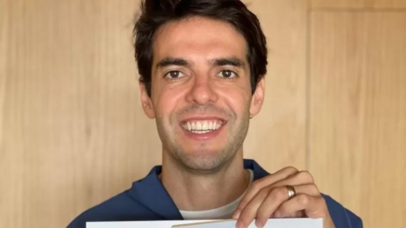 Kaká completa curso de treinador da CBF: ‘ habilitado, só falta o time’