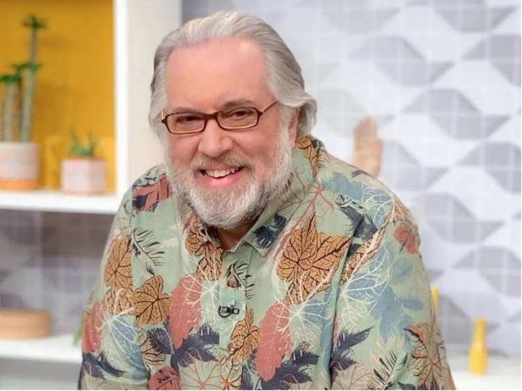 Leão Lobo revela caso amoroso com jogador do Palmeiras