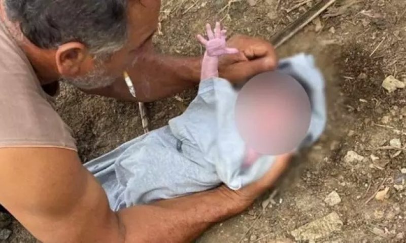 Pescadores encontram recém-nascida dentro de mochila jogada no rio