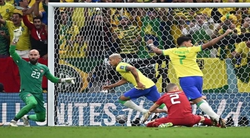 Com dois gols de Richarlison, Brasil vence Sérvia no primeiro jogo da caminhada rumo ao hexa