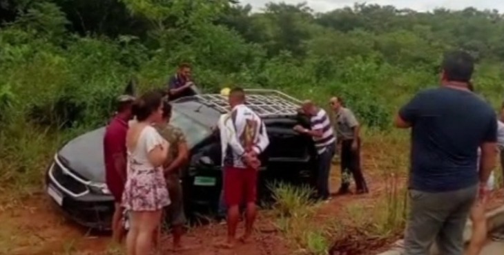 Mãe e filha ficam feridas após acidente em rodovia do Amazonas