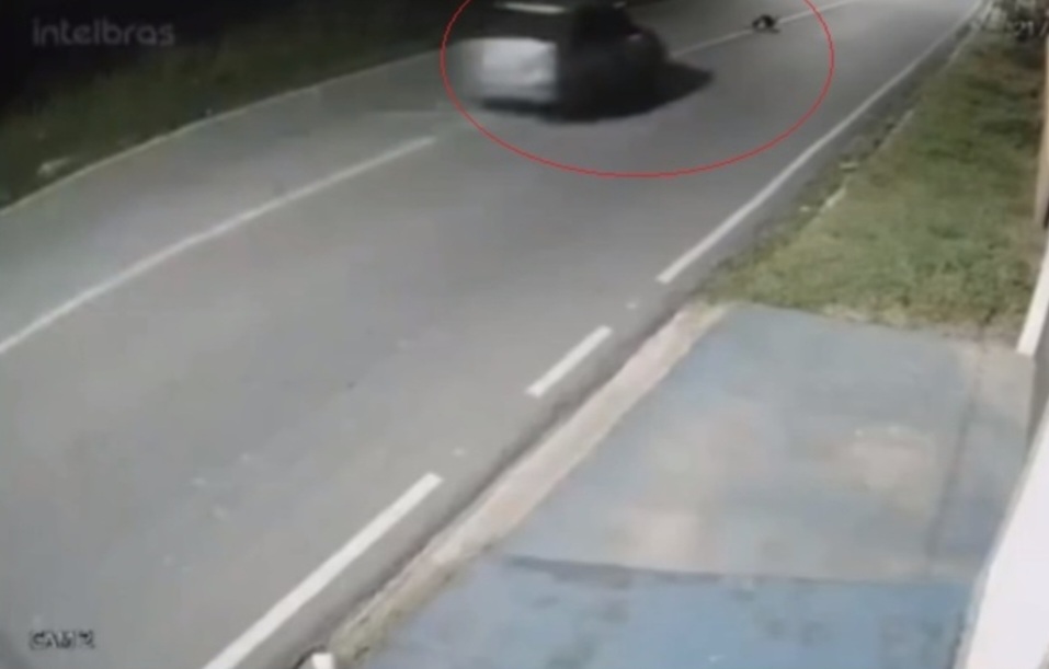 Homem é esmagado ao deitar no meio de estrada no Amazonas