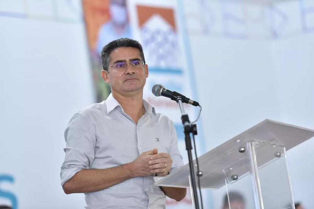 David Almeida assina ordem de serviço para a construção do T7, na Zona Oeste