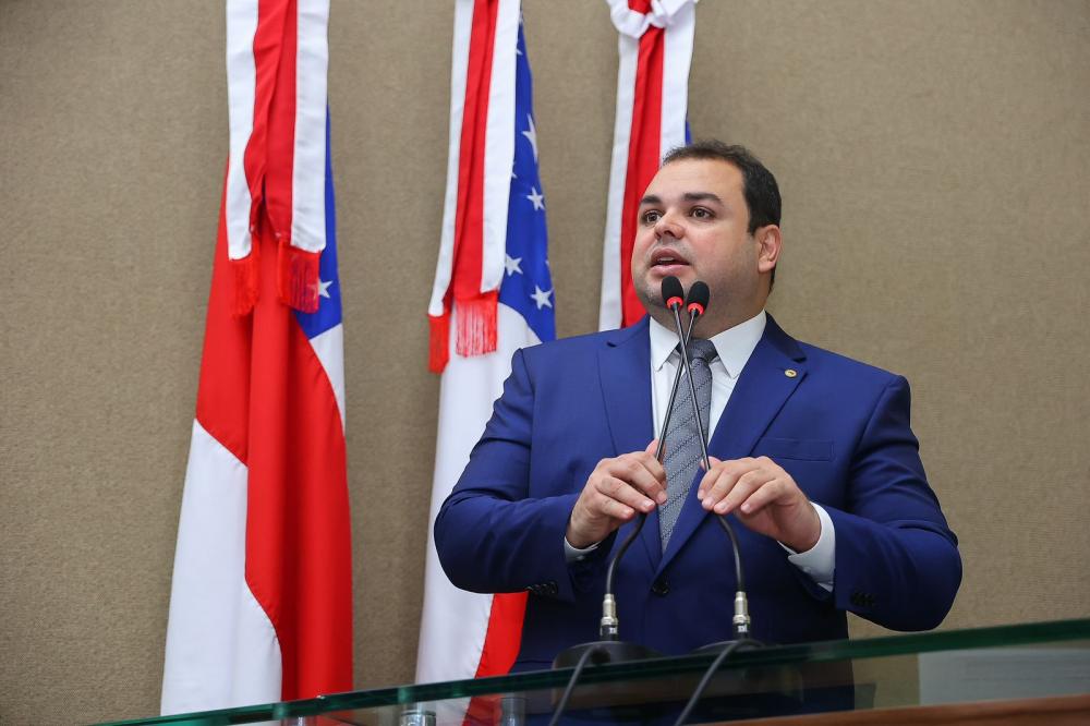 Presidente da Aleam, deputado Roberto Cidade cobra explicações e presença de superintendente do DNIT na Assembleia Legislativa
