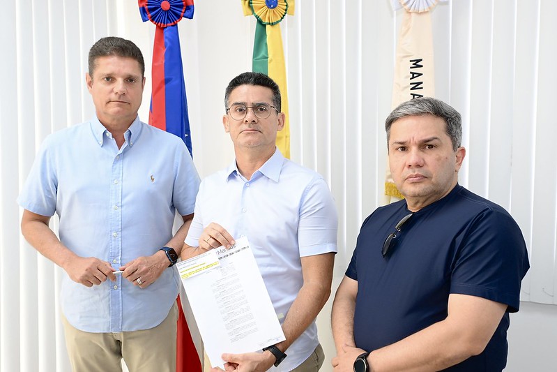 David Almeida decreta situação de emergência devido vazante do rio Negro
