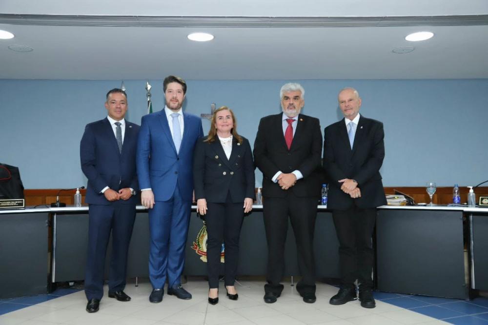 Conselheira Yara Lins dos Santos é nova presidente do TCE-AM para biênio 2024-2025