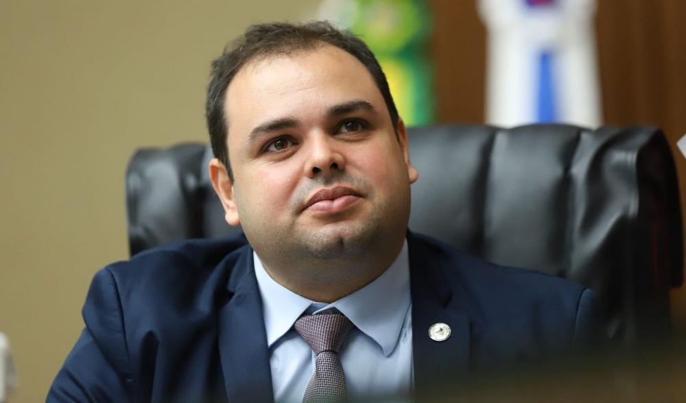 Lei de Roberto Cidade que amplia proteção ao consumidor ao proibir ações de telemarketing aguarda sanção do governo
