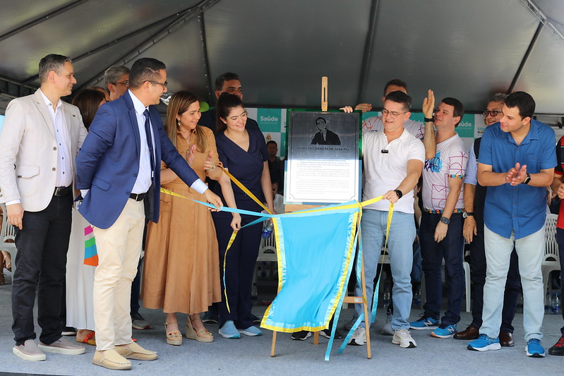 David Almeida entrega unidade de saúde de grande porte que atenderá 22,3 mil moradores na zona Sul de Manaus
