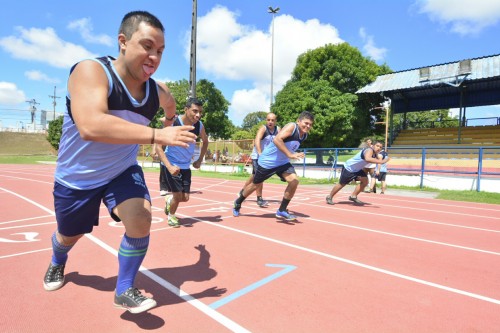 Programa capacita paratletas e revela talentos na Vila Olímpica de Manaus