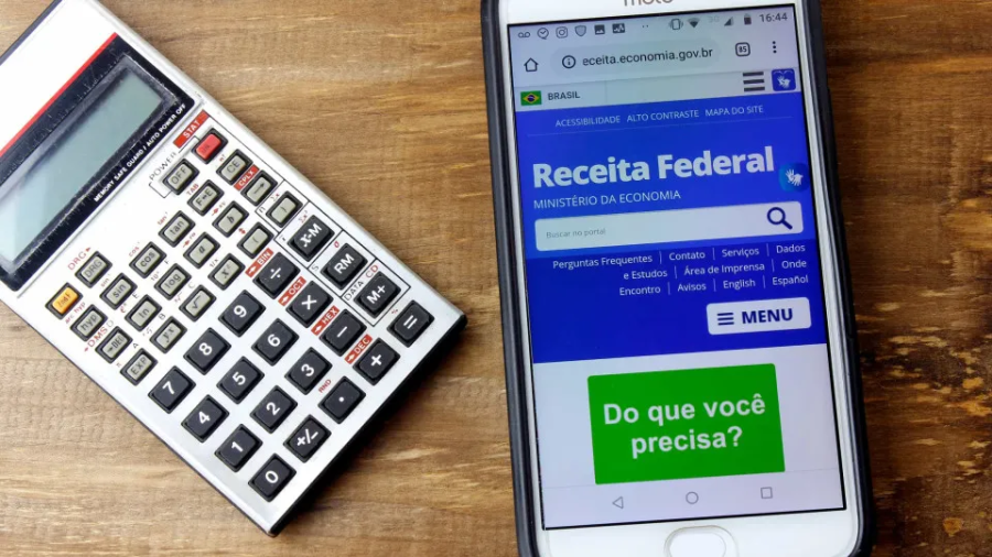 Receita libera consulta a quarto lote de restituição do IR