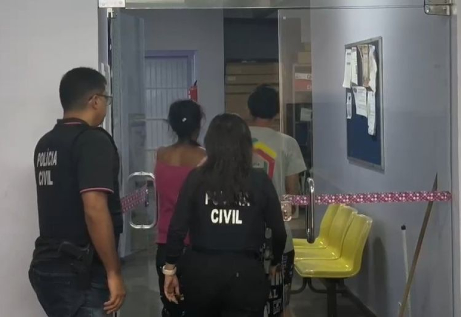 Mãe e padrasto são presos por estupro; homem transmitiu IST para adolescente