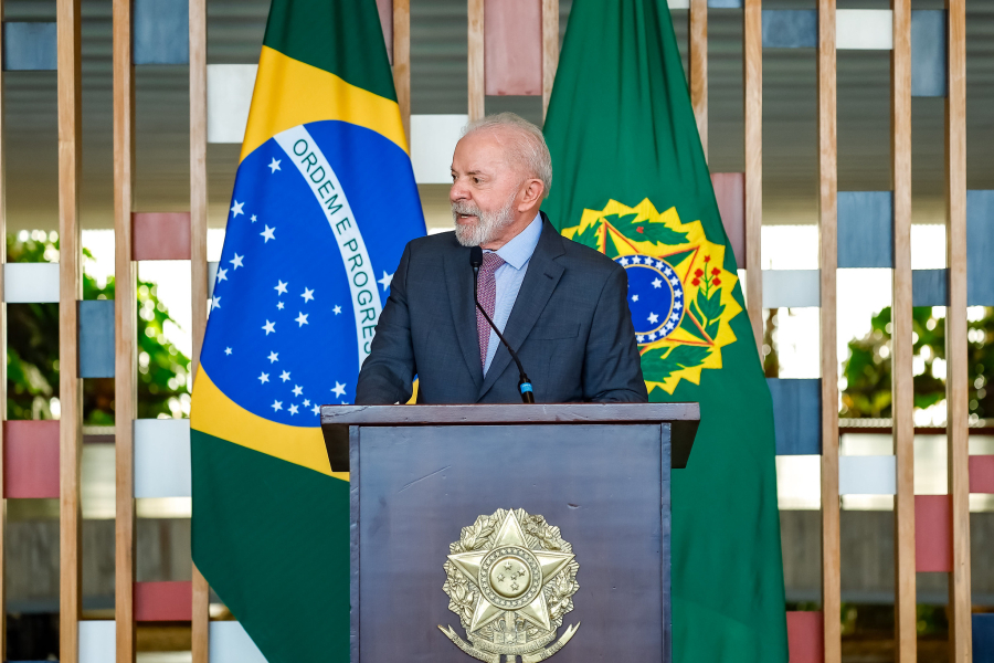 Lula confirma candidatura à reeleição em 2026: ‘80 anos com energia de 30’